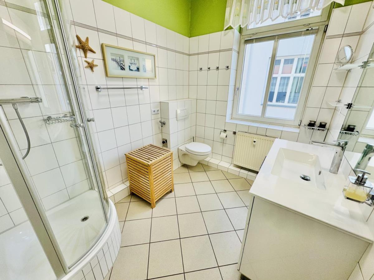 Villa Diana/Perle Rostock Buitenkant foto